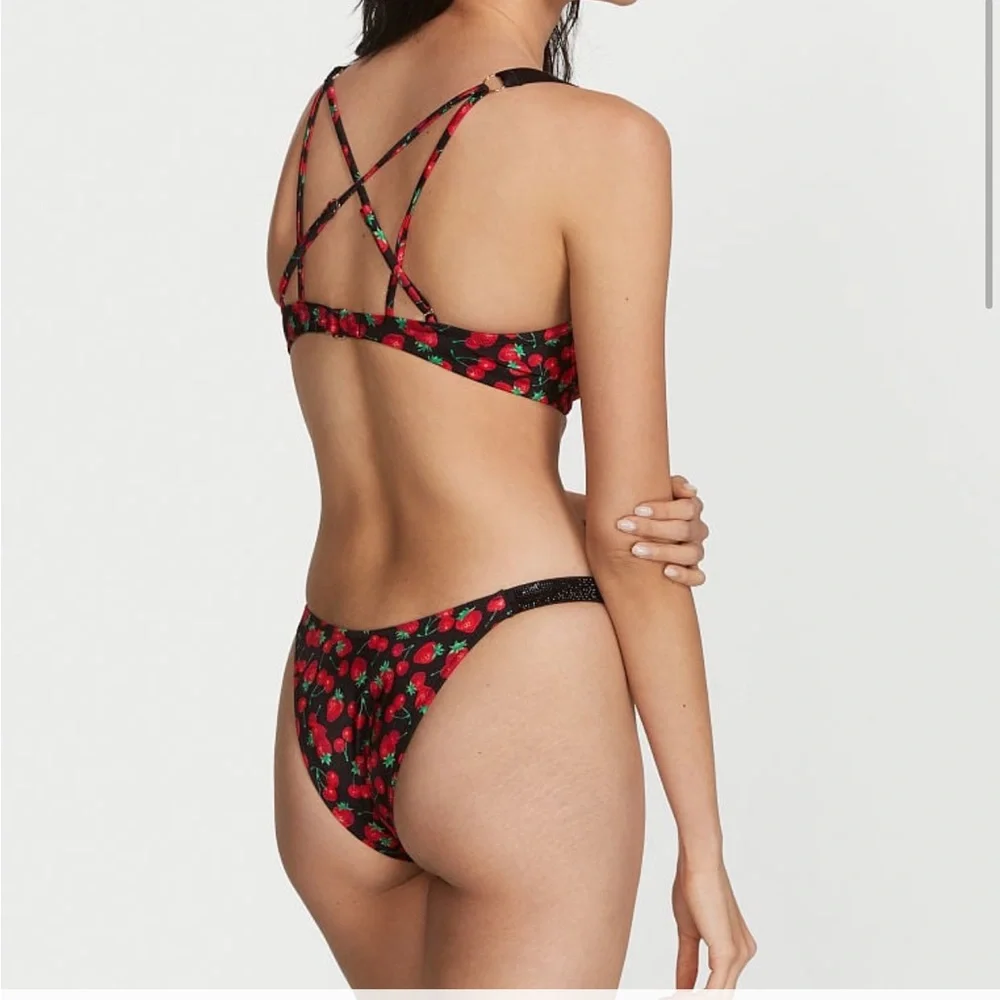 NWT VICTORIA'S SECRET SWIM
Shine Strap Brazilian Bikini Bottom Bundle Small - Picture 14 of 16